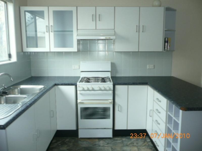 1 Bass Street, Barrack Heights NSW 2528