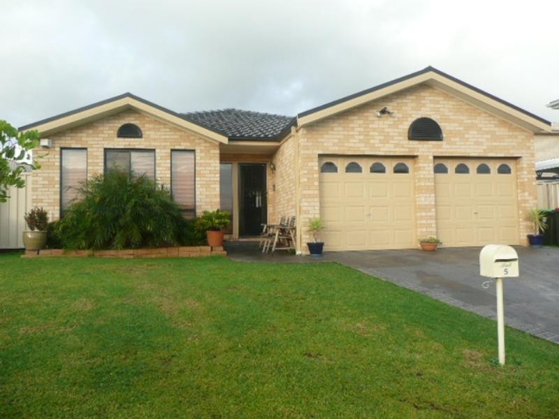 5 Pickersgill Way, Shell Cove NSW 2529