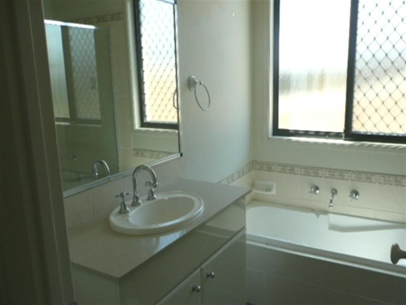 5 Pickersgill Way, Shell Cove NSW 2529