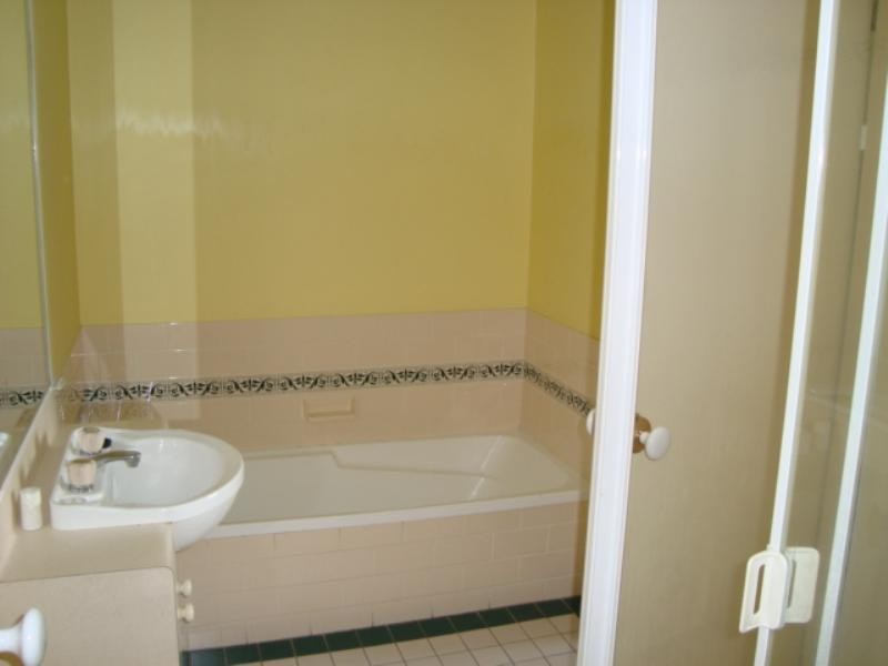 1 Brou Place, Flinders NSW 2529