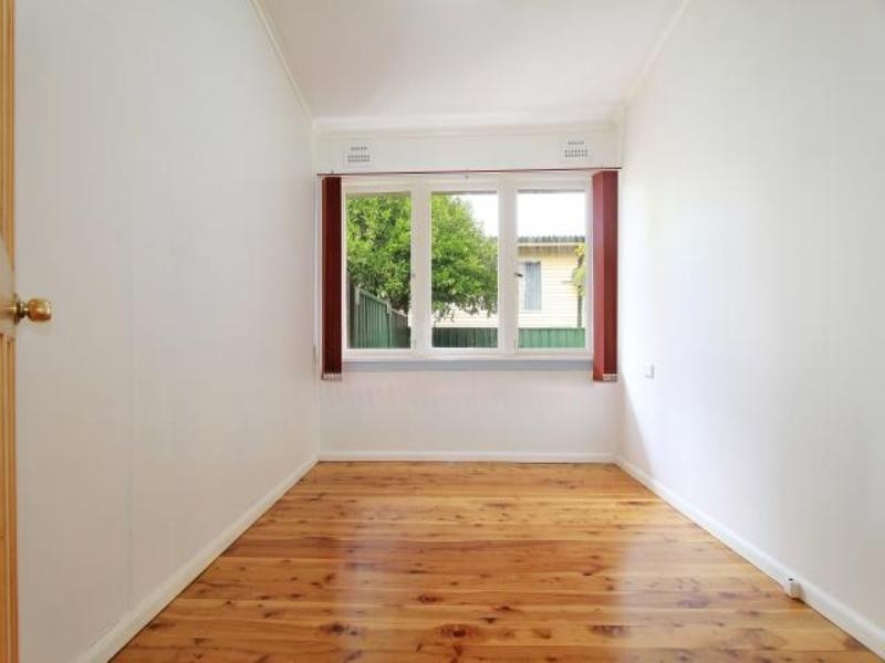 12 Ponsford Street, Warilla NSW 2528