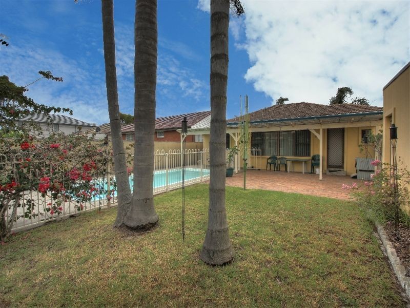 30 Ocean Street, Windang NSW 2528