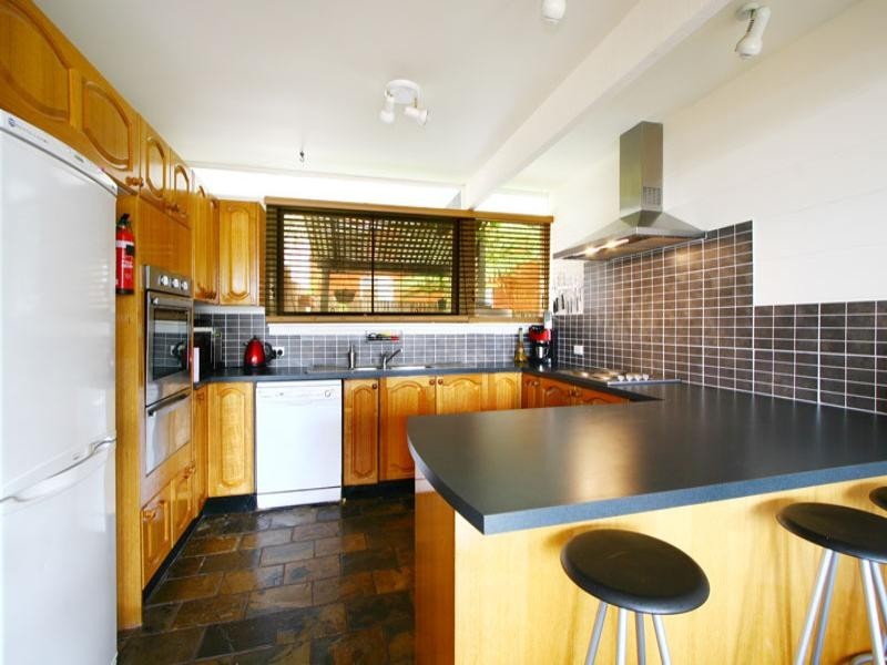 66 Strata Avenue, Barrack Heights NSW 2528