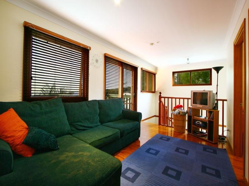 66 Strata Avenue, Barrack Heights NSW 2528