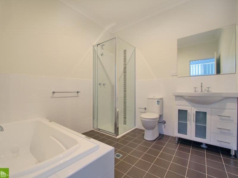 2a Edward Street, Barrack Heights NSW 2528