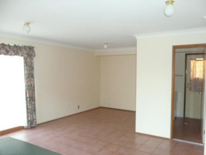 5 Tuggerah Circuit, Flinders NSW 2529