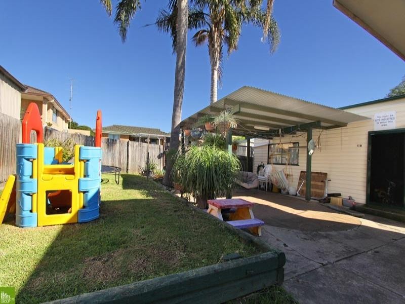 82 Leawarra Avenue, Barrack Heights NSW 2528