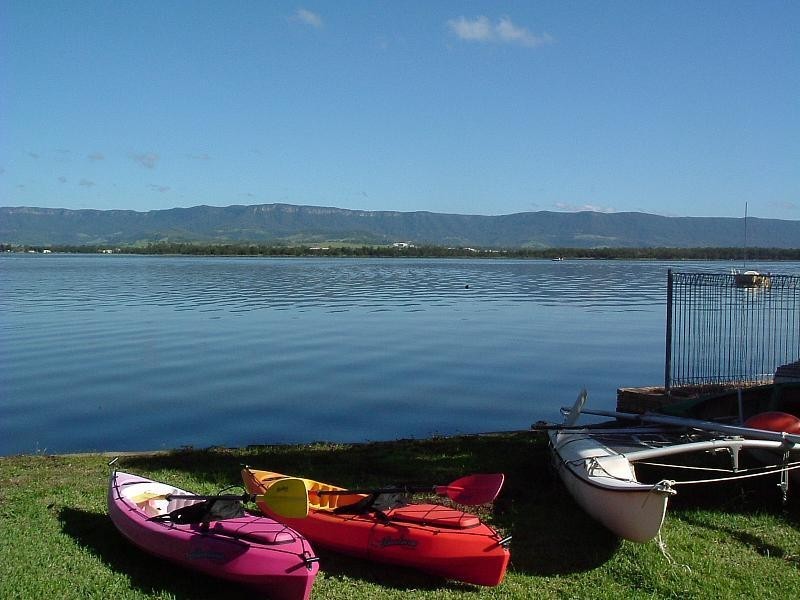 21 The Boulevard, Oak Flats NSW 2529