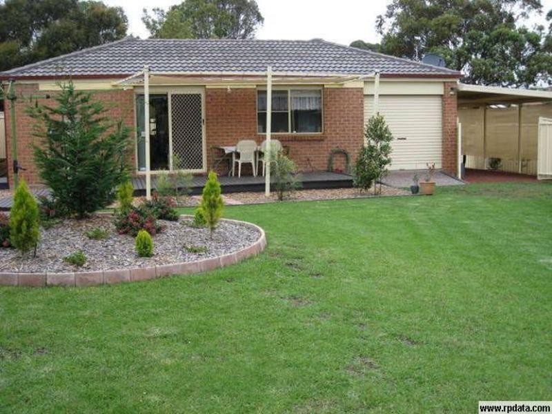 4 Bracken Way, Barrack Heights NSW 2528