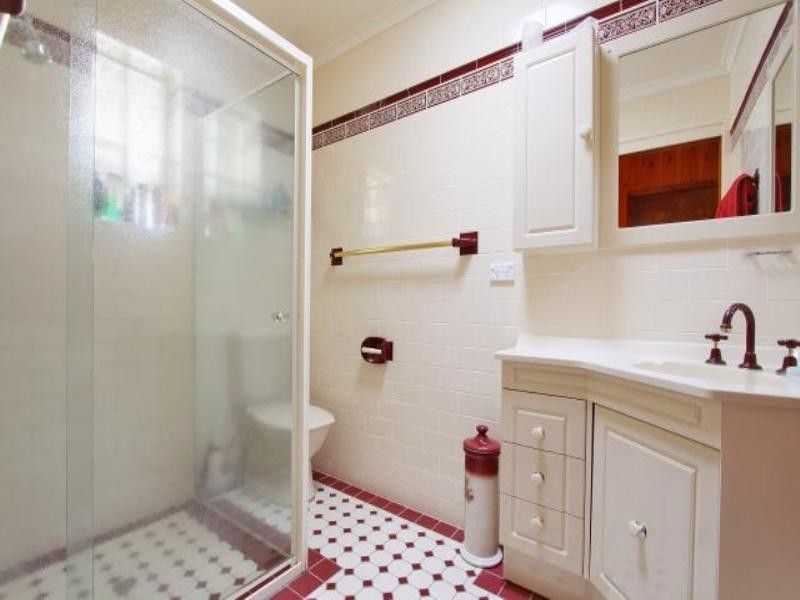 2 Cleary Street, Barrack Heights NSW 2528