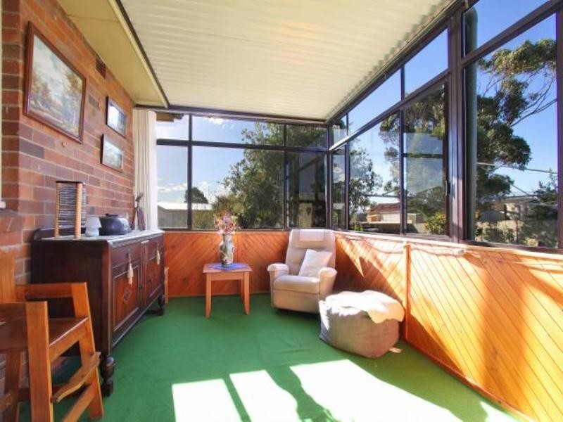 2 Cleary Street, Barrack Heights NSW 2528