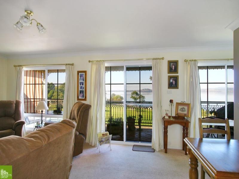 4 Rushton Drive, Kanahooka NSW 2530