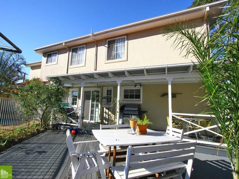 4 Rushton Drive, Kanahooka NSW 2530