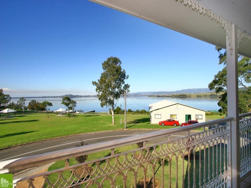 4 Rushton Drive, Kanahooka NSW 2530