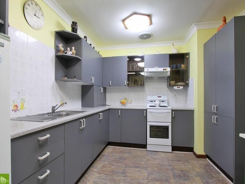 12 Fleetwood Crescent, Warilla NSW 2528