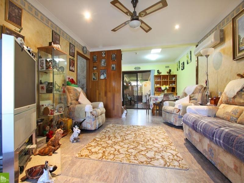 12 Fleetwood Crescent, Warilla NSW 2528