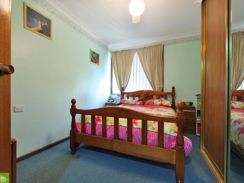 12 Fleetwood Crescent, Warilla NSW 2528