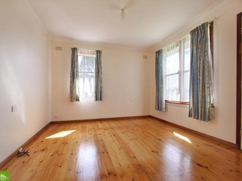 3 Cleary Street, Barrack Heights NSW 2528