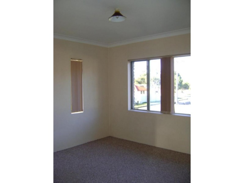 3/4 Gipps Crescent, Barrack Heights NSW 2528