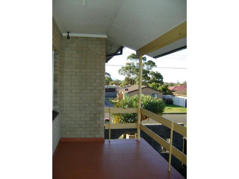 3/4 Gipps Crescent, Barrack Heights NSW 2528