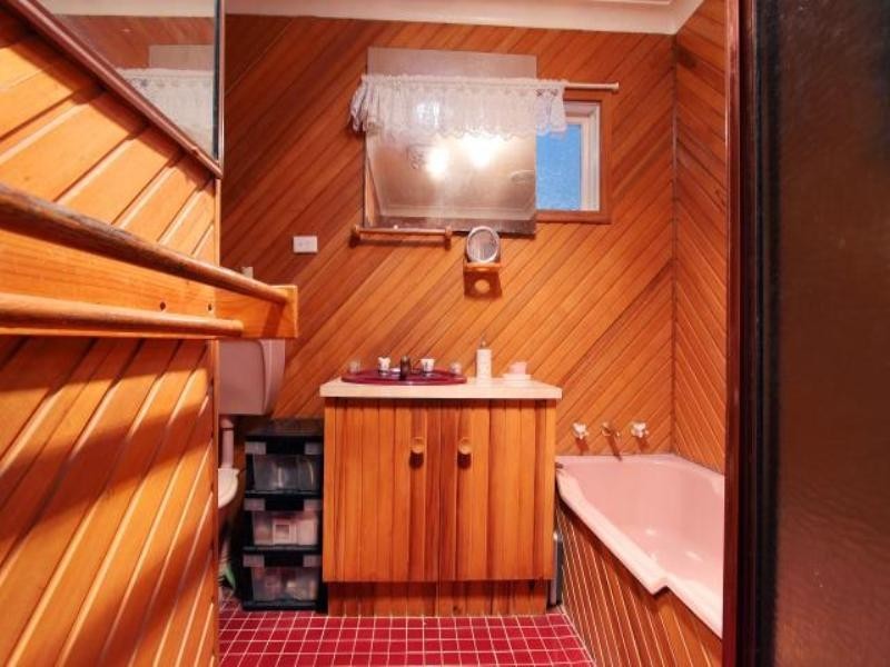 9 Stanley Street, Lake Illawarra NSW 2528