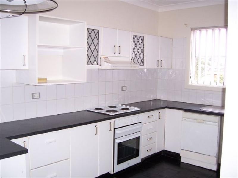 13 Matthews Drive, Port Kembla NSW 2505