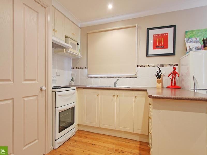 75 Captain Cook Drive, Barrack Heights NSW 2528