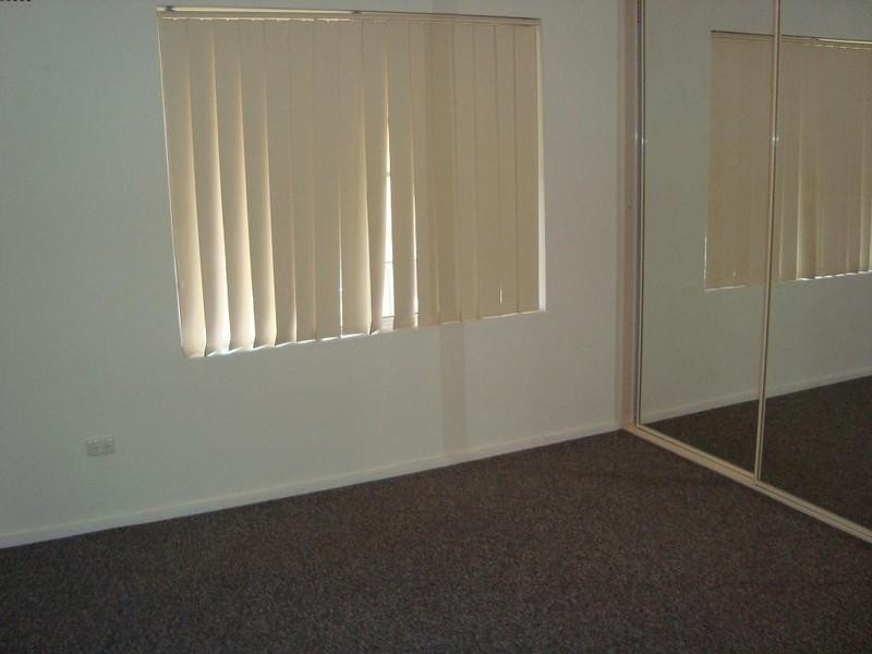 6/6 Peterborough Avenue, Lake Illawarra NSW 2528