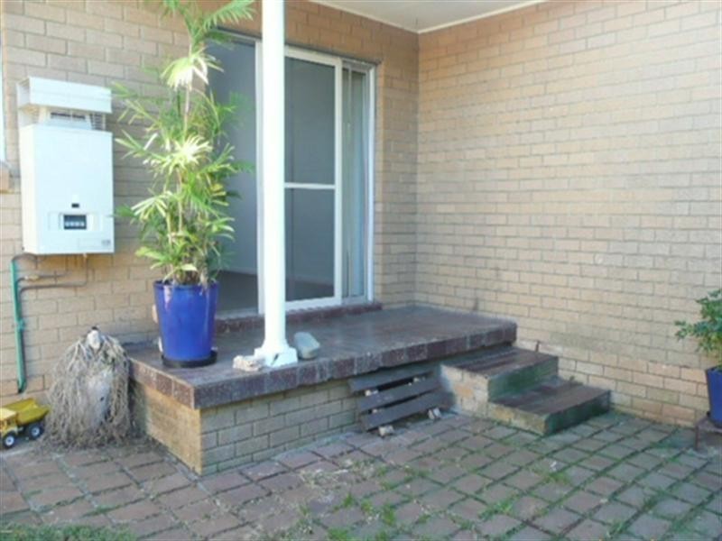 10 Lagoon Street, Barrack Heights NSW 2528
