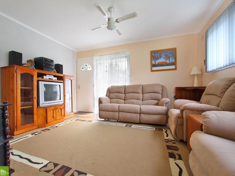 25 Hogarth Avenue, Mount Warrigal NSW 2528