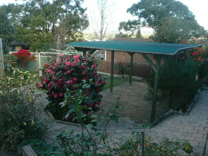 5 Matthews Drive, Mount Warrigal NSW 2528