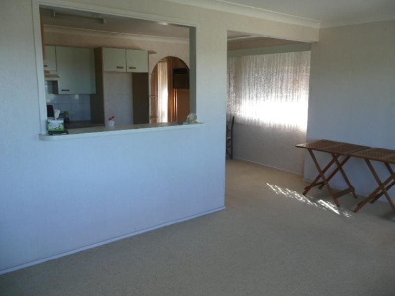 5 Matthews Drive, Mount Warrigal NSW 2528