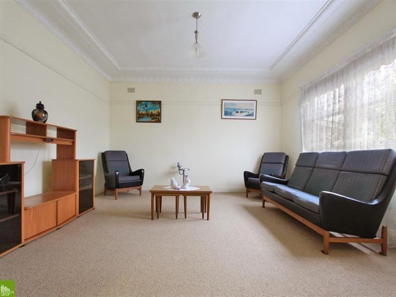 37 Boronia Avenue, Windang NSW 2528