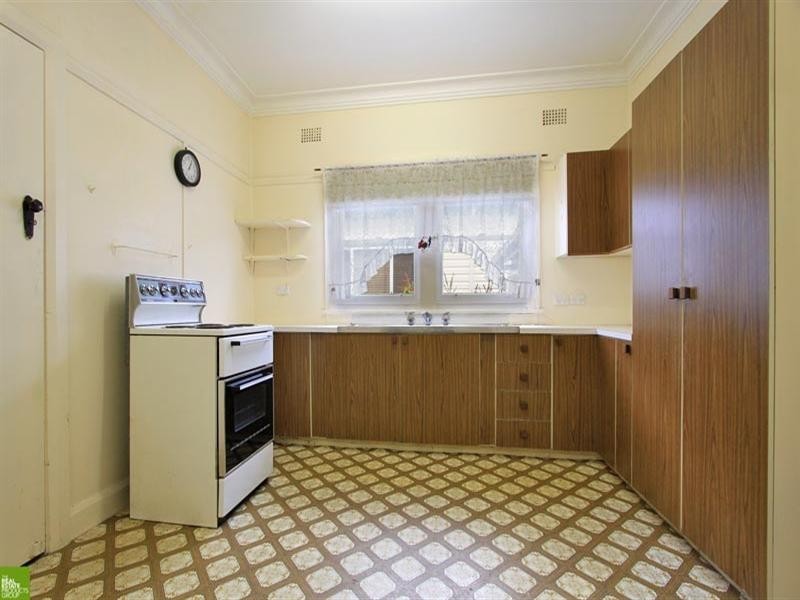 37 Boronia Avenue, Windang NSW 2528