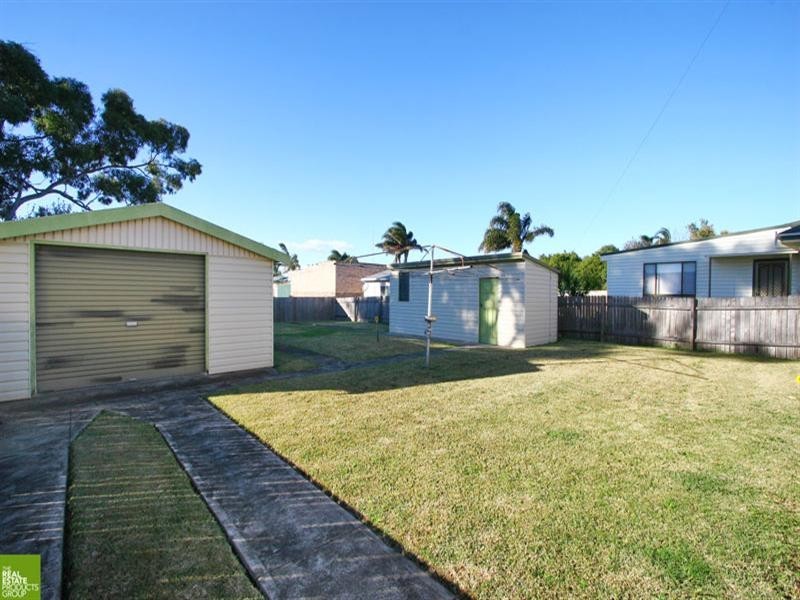 5 Brian Avenue, Warilla NSW 2528