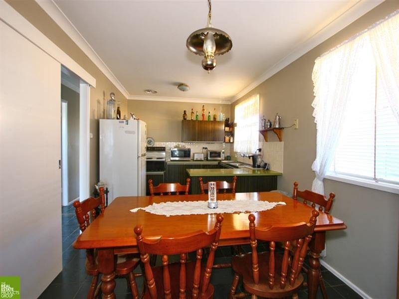 73 Captain Cook Drive, Barrack Heights NSW 2528