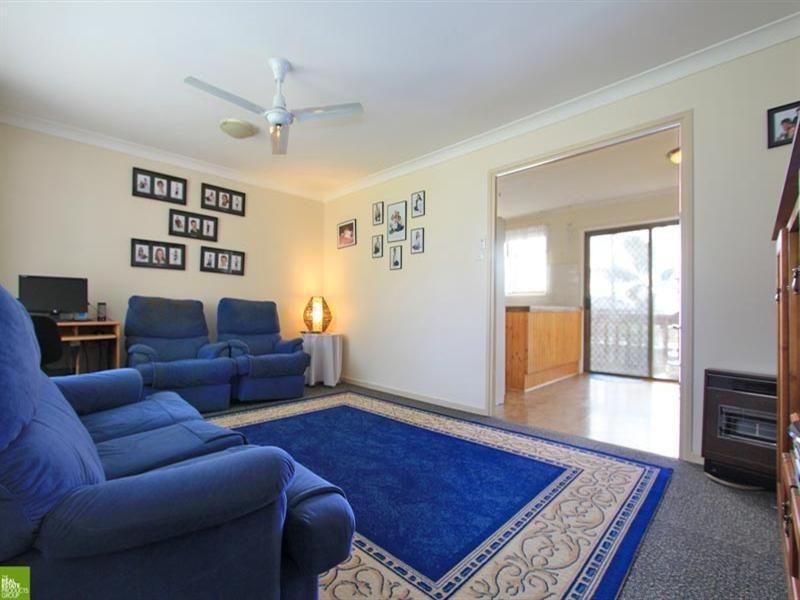 13 Loftus Drive, Barrack Heights NSW 2528