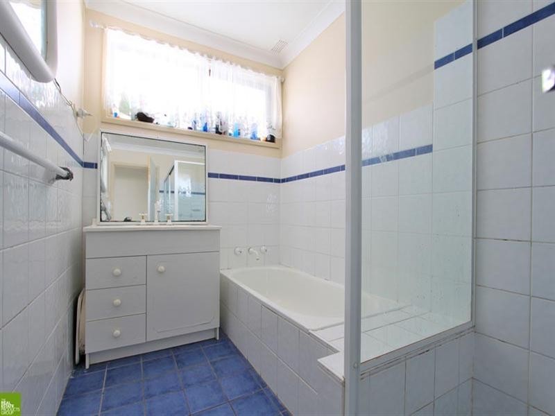 13 Loftus Drive, Barrack Heights NSW 2528