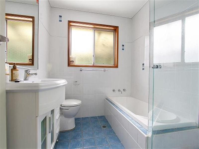 23 Fairy Meadow Parkway, Primbee NSW 2502