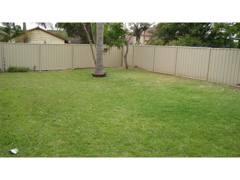 34 McGregor Avenue, Barrack Heights NSW 2528