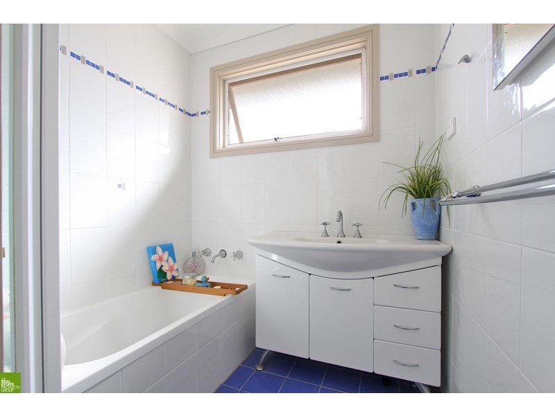 75 Captain Cook Drive, Barrack Heights NSW 2528