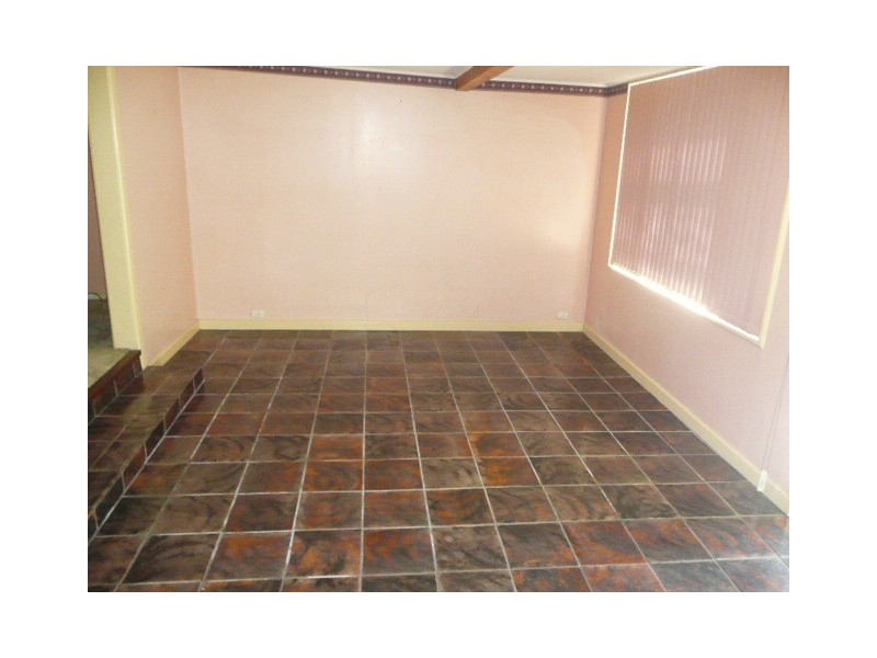 26 Woodford Avenue, Warilla NSW 2528