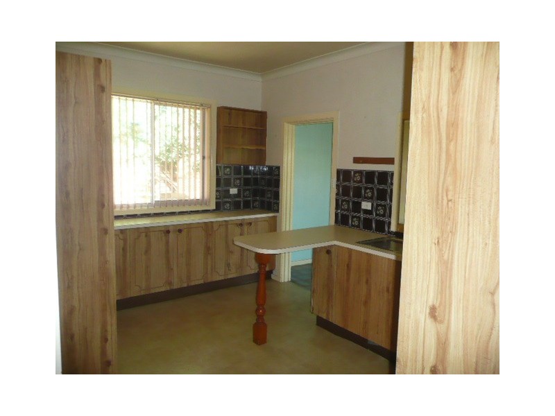 26 Woodford Avenue, Warilla NSW 2528