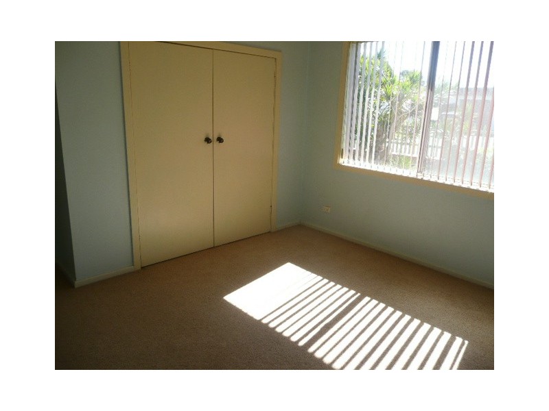 26 Woodford Avenue, Warilla NSW 2528