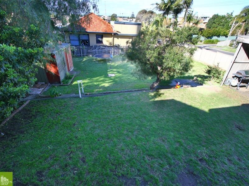 11 Towns Street, Shellharbour NSW 2529