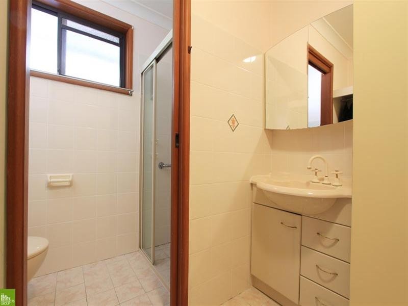 33 Rae Crescent, Balgownie NSW 2519