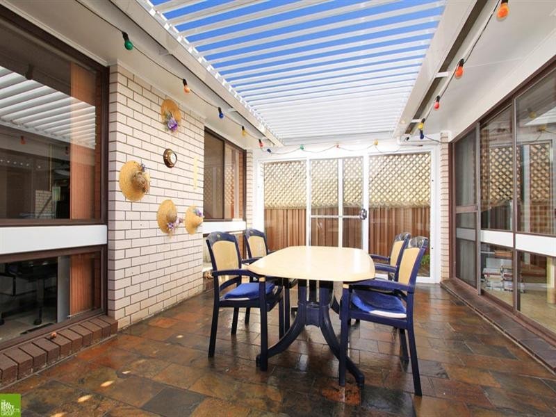 33 Rae Crescent, Balgownie NSW 2519