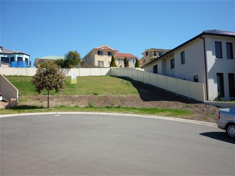 4 Little Place, Flinders NSW 2529