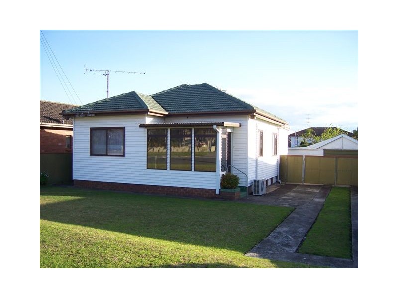 160 Pur Pur Avenue, Lake Illawarra NSW 2528
