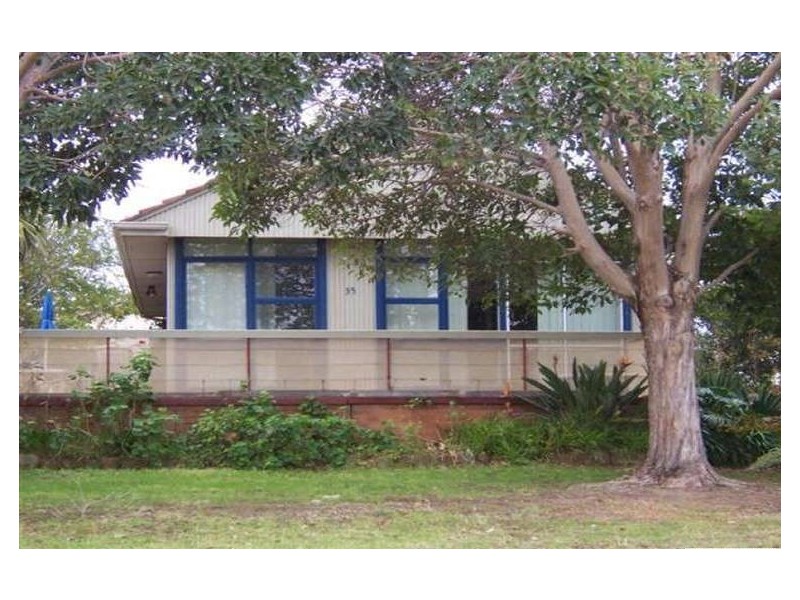 35 William Avenue, Warilla NSW 2528